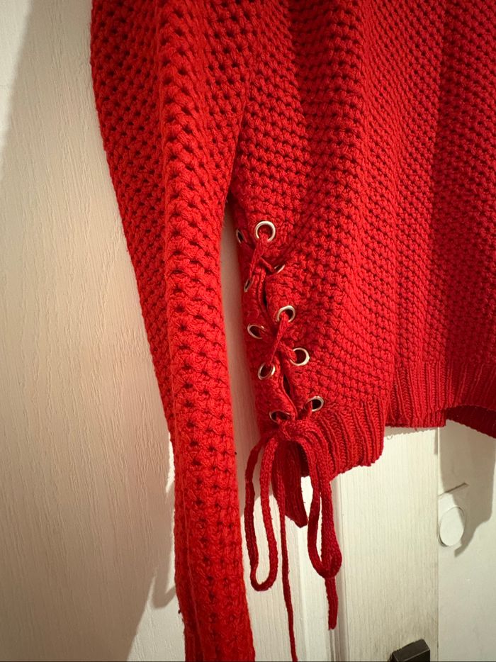 Pull rouge - photo numéro 3