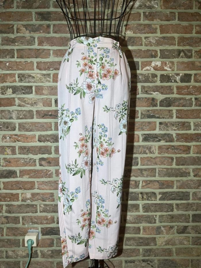 Pantalon rose clair fleuri Primark Taille XXS / 32 - photo numéro 2