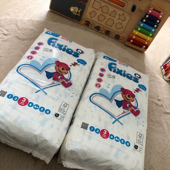 2 paquets de couches fixies taille 3