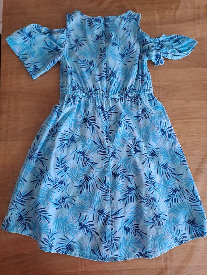 Robe 8- 9 ans - photo numéro 3