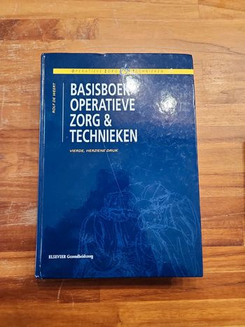 Livre : Basisboek operatieve zorg & Technieken