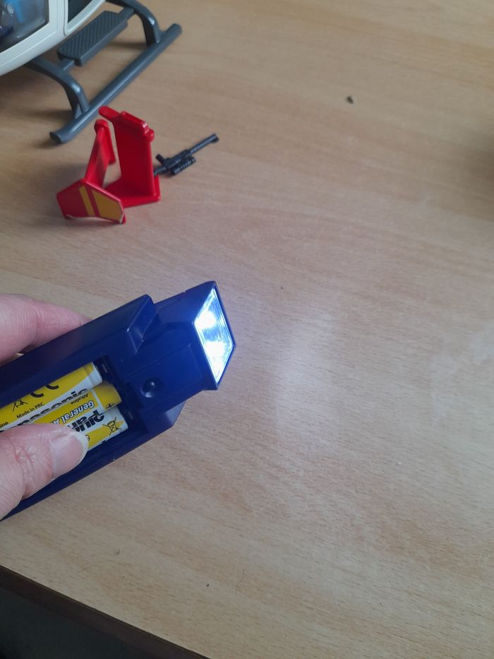 Hélicoptère de police playmobil - photo numéro 9