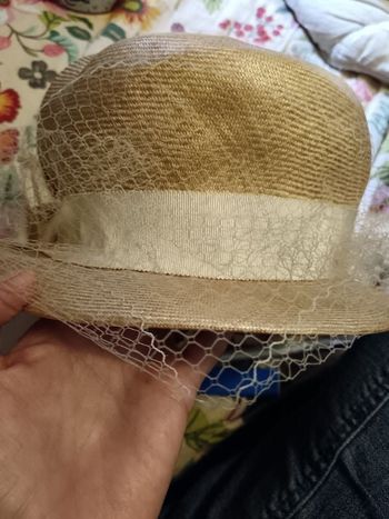 Chapeau à voilette taille 52 53