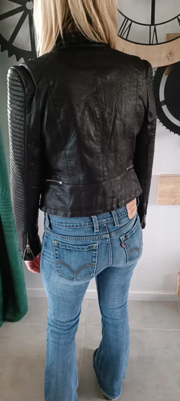 Veste noire taille 1 (36) - photo numéro 2