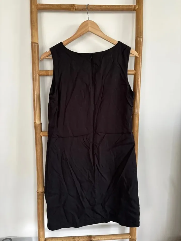 Robe noire avec broderies Camaïeu taille M - photo numéro 6