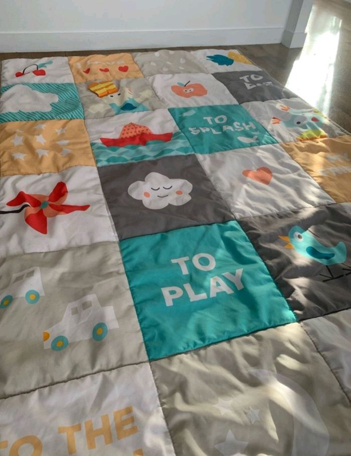 Grand tapis éveil XXL matelassé acheté chez Verbaudet