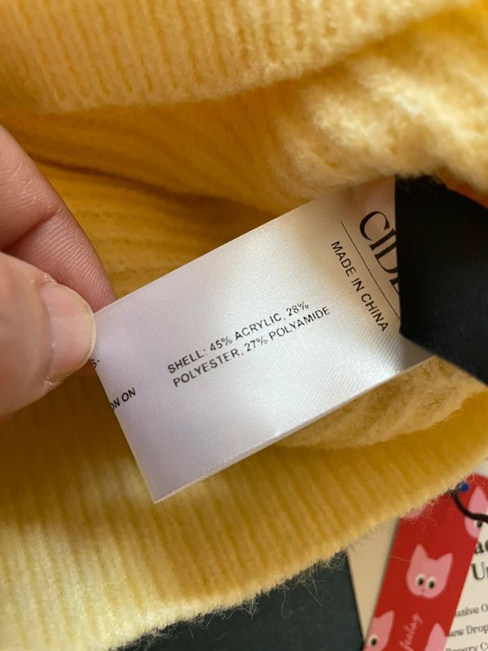 Pull cache-cœur jaune pale taille s cider - photo numéro 6