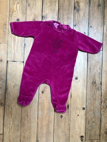 Pyjama velours fuschia brodé mûre 3 mois DPAM