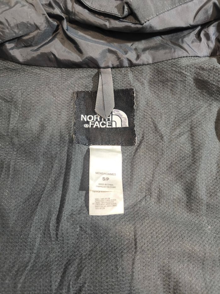 Veste the North face, taille S, kaki et noir, très bon état, - photo numéro 4
