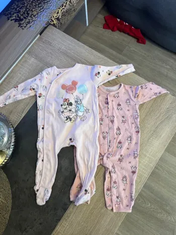 Lot pyjamas 6 mois
