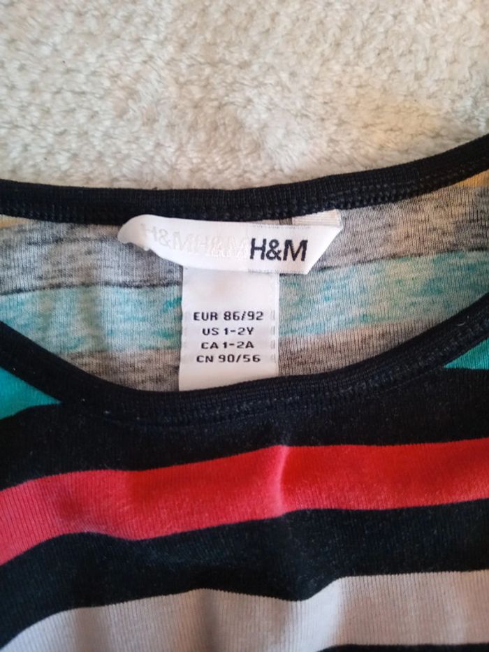 T-shirt h&m 12/18 mois - photo numéro 6