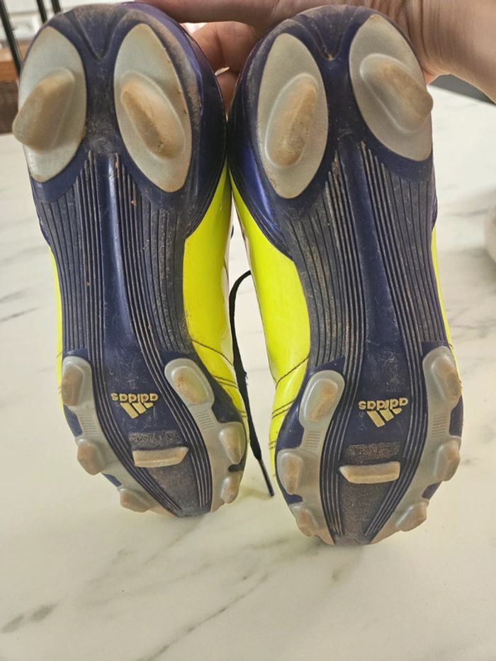 Adidas chaussures de foot 35.5 - photo numéro 10