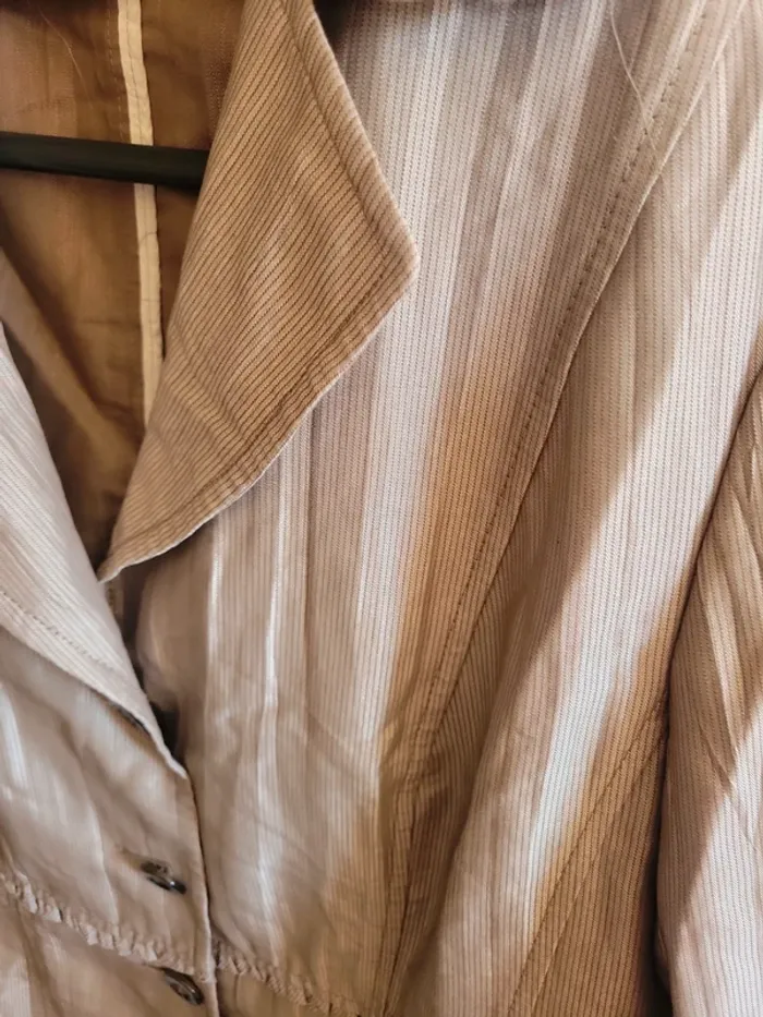 Jolie veste taille 46 - photo numéro 2
