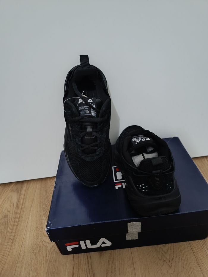 Basket femme neuf avec étiquette (80€ - photo numéro 2