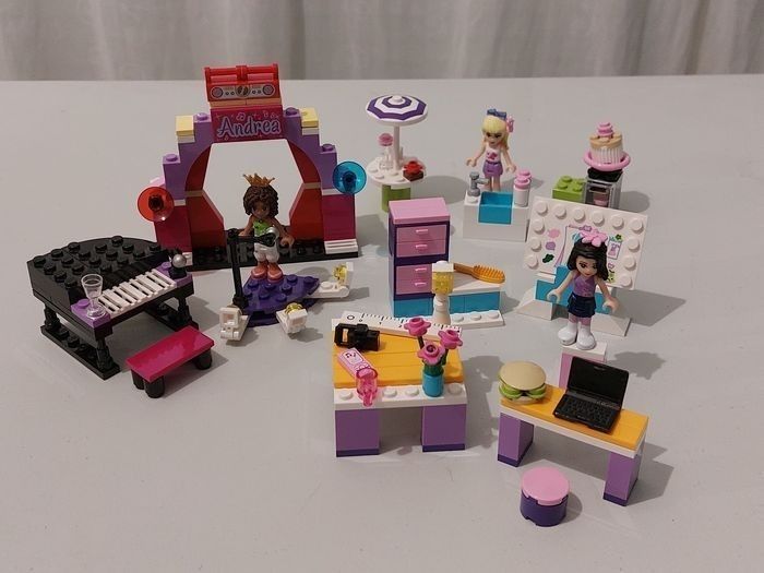 Lego friends