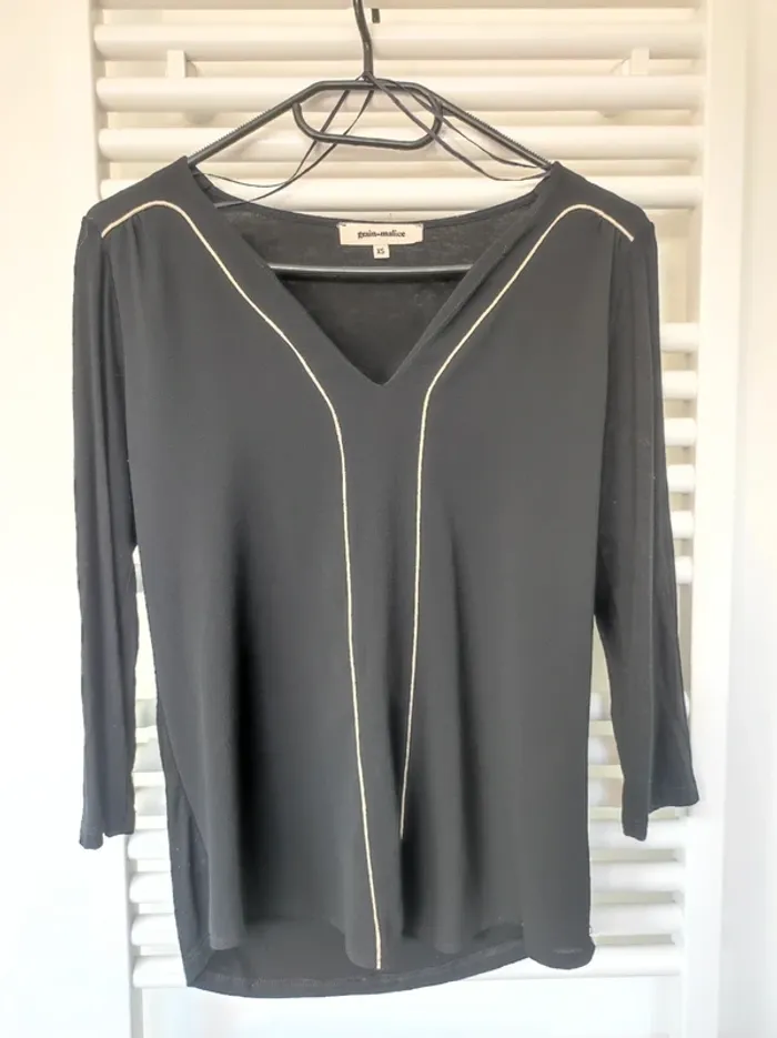 Blouse noire XS grain de malice