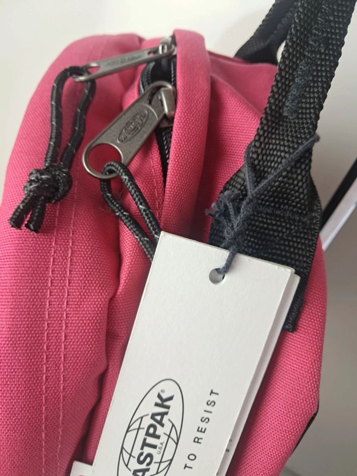 Eastpack pas sac à dos scolaire triple ouverture + 2 trousses neuf - photo numéro 6