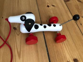 Chien à tirer ficelle Brio