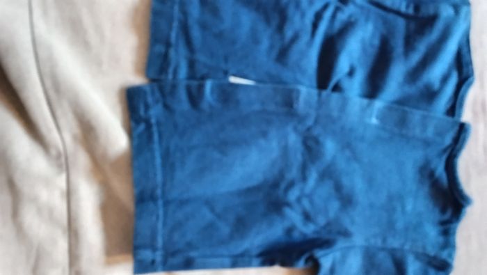 Salopette orchestra et tee shirt - photo numéro 5