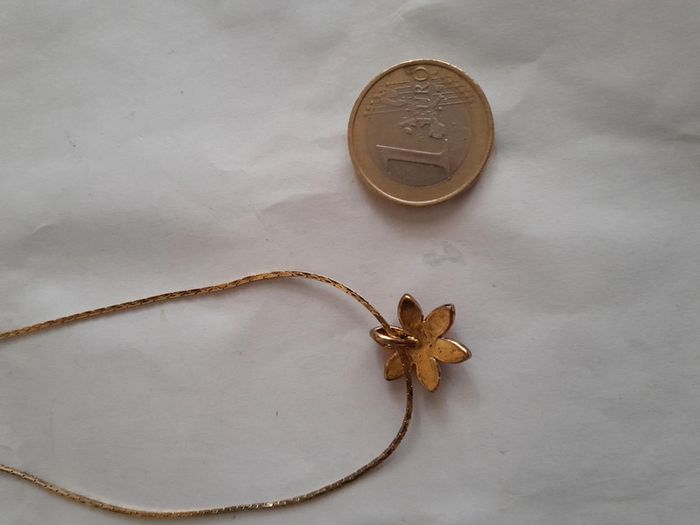 Sublime collier fleur fine rouge vintage - photo numéro 3