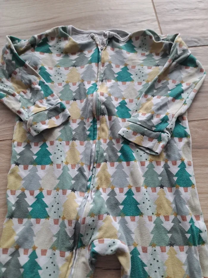 Pyjama 12 mois Noël - photo numéro 2