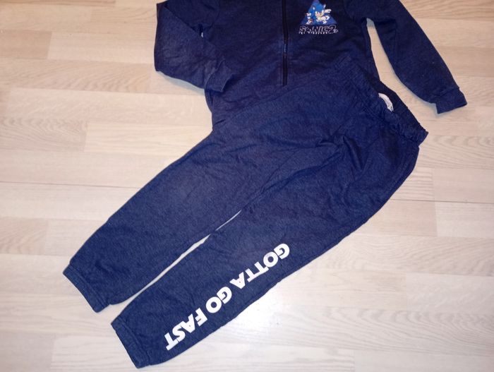 Ensemble de jogging survêtement bleu marine Sonic 2 Sega
T. 8 ans - photo numéro 3