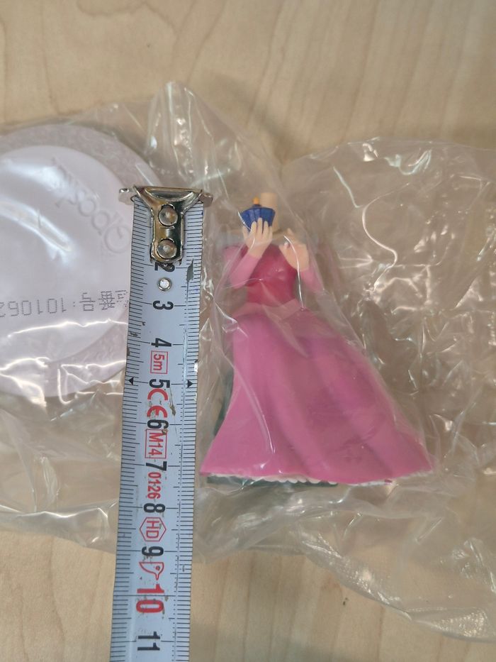 Figurine Disney Qposket : Aurore (La Belle au bois dormant) - photo numéro 10