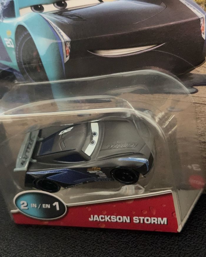 Voiture Disney Pixar Cars – Jackson Storm (2 en 1) - photo numéro 2