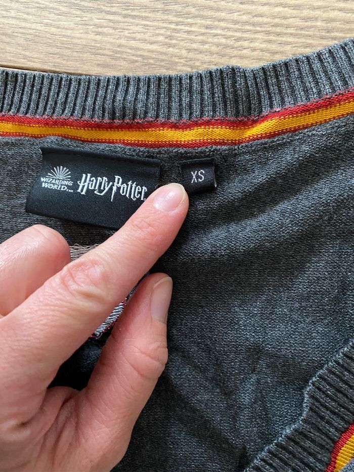 Gilet anthracite Harry Potter Gryffondor Txs - photo numéro 4