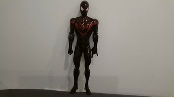 Figurine de Spider-man Miles Morales
