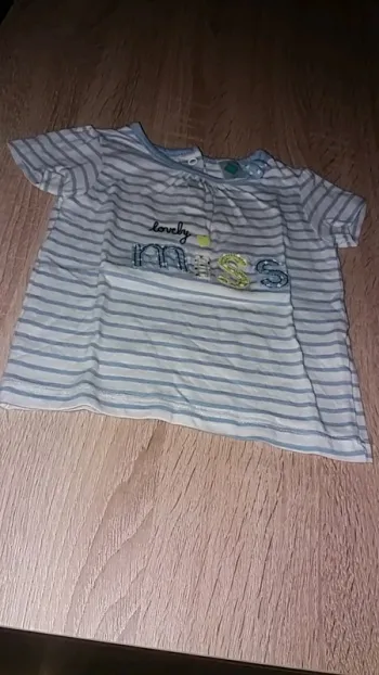 Tshirt a rayures manches courtes 6 mois