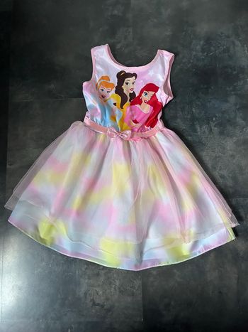 Très jolie robe princesse 4/6 ans Disney