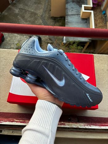 Nike Shox R4 Obsidian/Diffused Blue/Aluminum