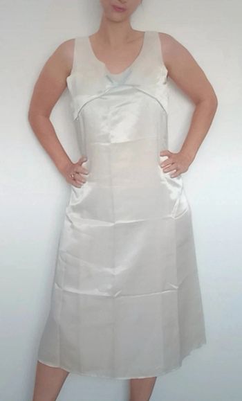 Nuisette longue satin chic taille 42/44