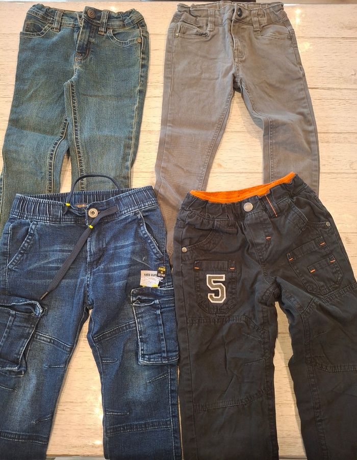 Lot de vetements garçon 4 ans - photo numéro 2