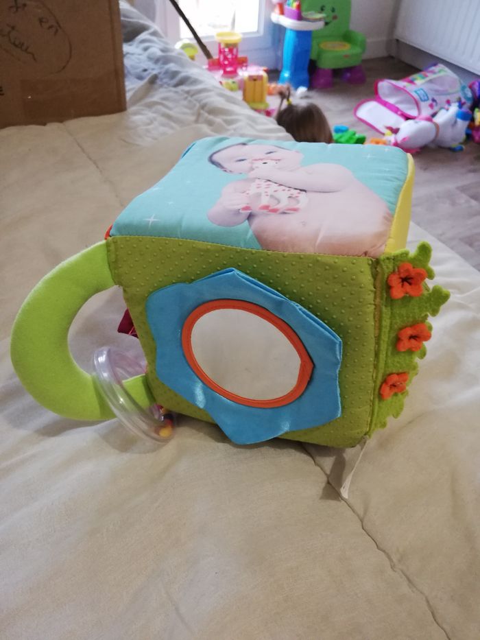 Maxi cube interactif en tissu - photo numéro 2