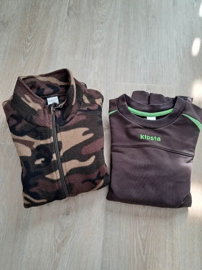 Lot polaire decathlon et sweat kipsta 10 ans