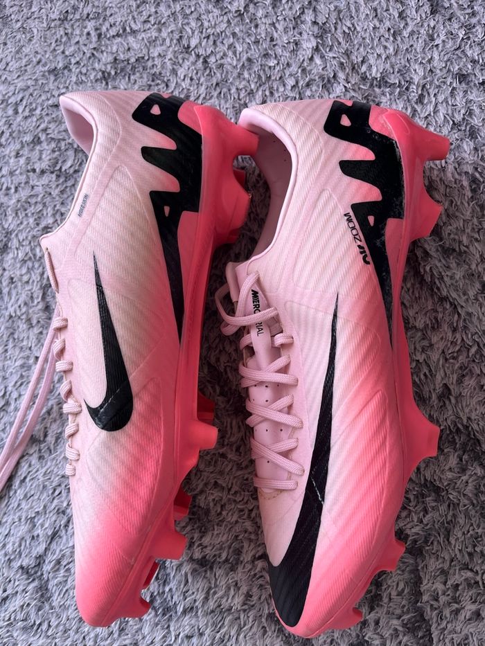 Paire crampons Nike - photo numéro 3