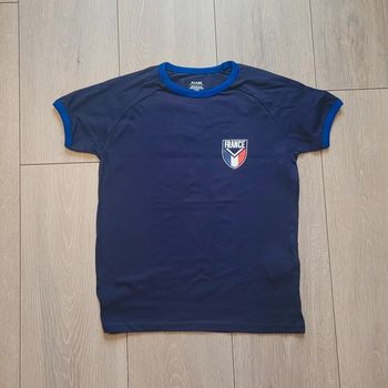 Maillot foot manche courte bleu marine. Garçon 10 ans. Marque Kiabi