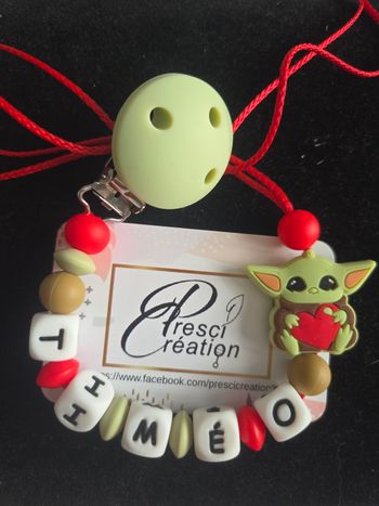 Attache tétine silicone yoda