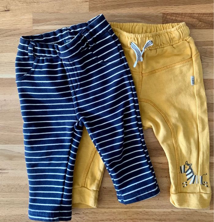 Lot de 2 pantalons/survêtements bébé 9 mois Kiabi