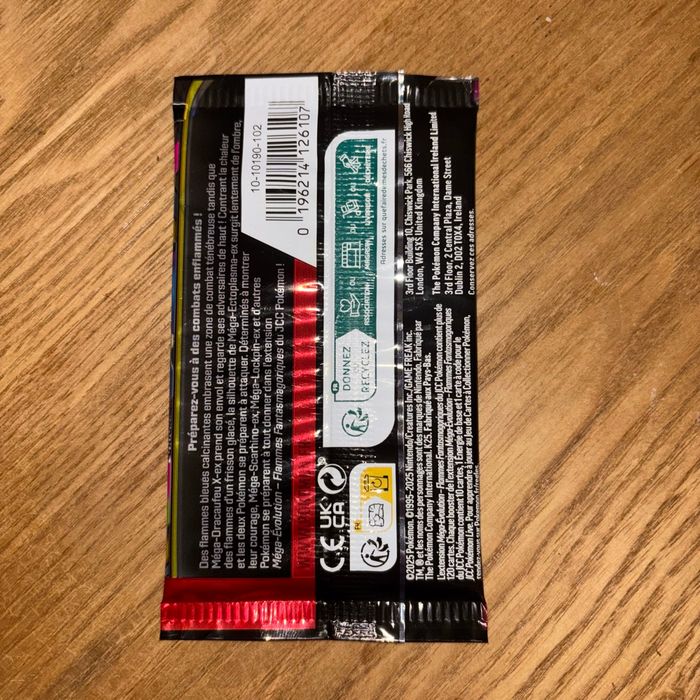 Booster Pokémon Flammes fantasmagoriques reconditionné - photo numéro 2