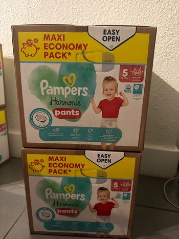 Lot Éco Pampers Harmony Pants T5 11-16kg 2x70 couches