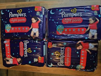 Lot 4 sacs Pampers couches pants taille 4 9_15kg 4x40=160 pants extra absorption
