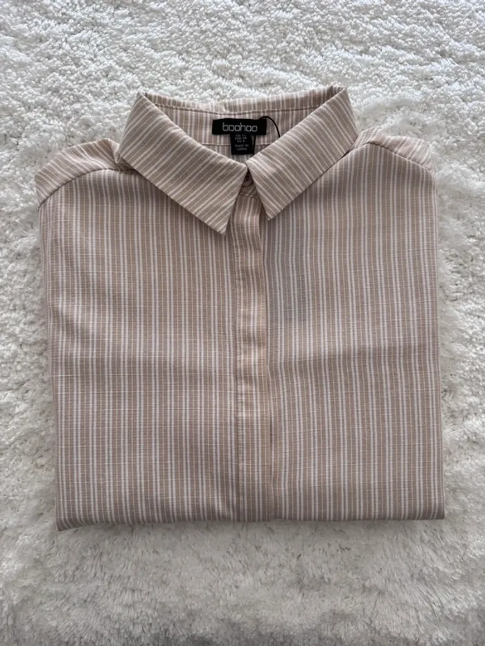 Boohoo – Chemise oversize rayée camel – Taille 38 / UK 10 - Neuf - photo numéro 2