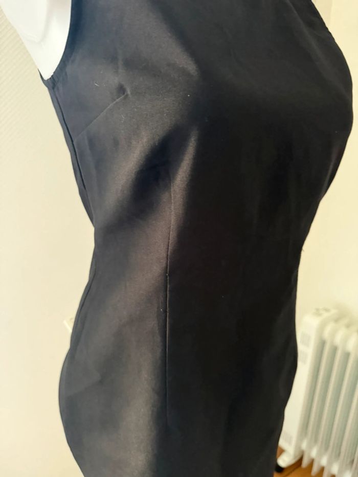 Petite robe noir en très bon état taille S kwoman - photo numéro 2