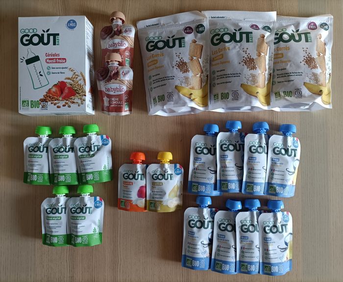 Lot d'aliments bio bébé