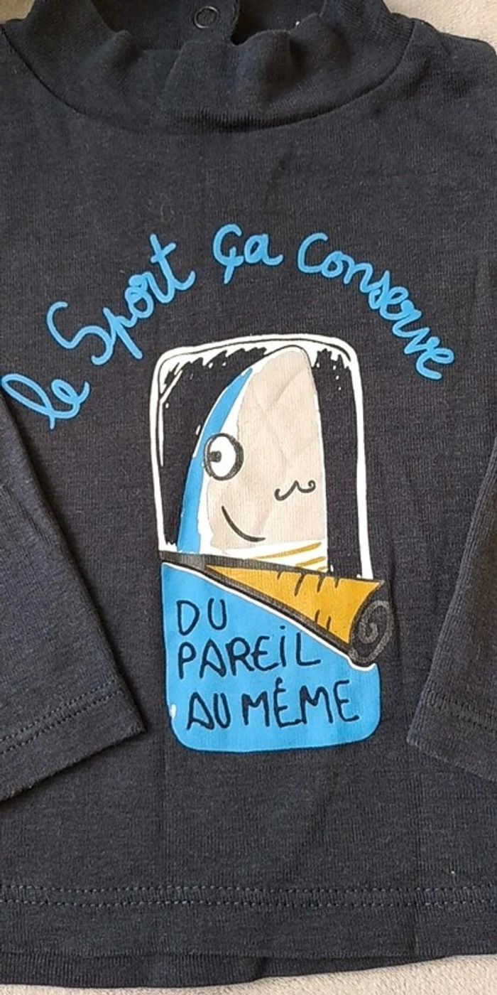 Tee shirt manches longues / pull léger col roulé Garçon 6 mois "Le sport ça conserve" 100% coton - photo numéro 3