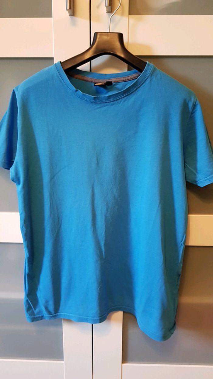 Tee shirt