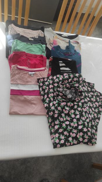 Lot de vêtements femme 36.
